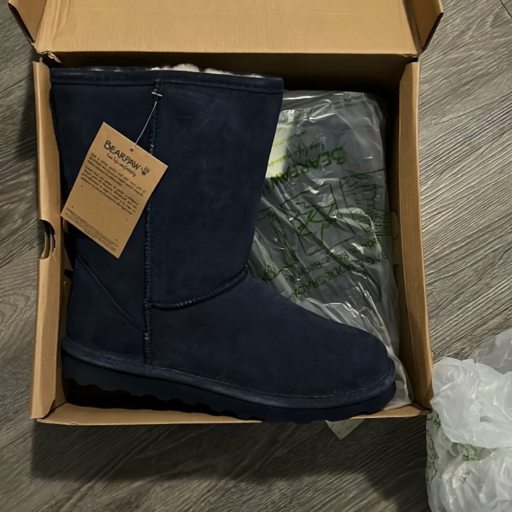 Bearpaw Boot Brand New